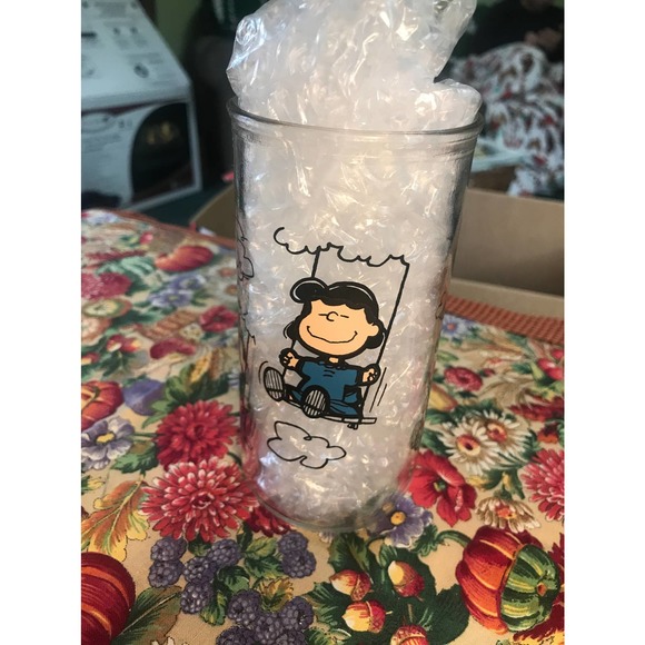 United Feature Syndicate Dining Peanuts Jelly Jar Glass Lucy 952